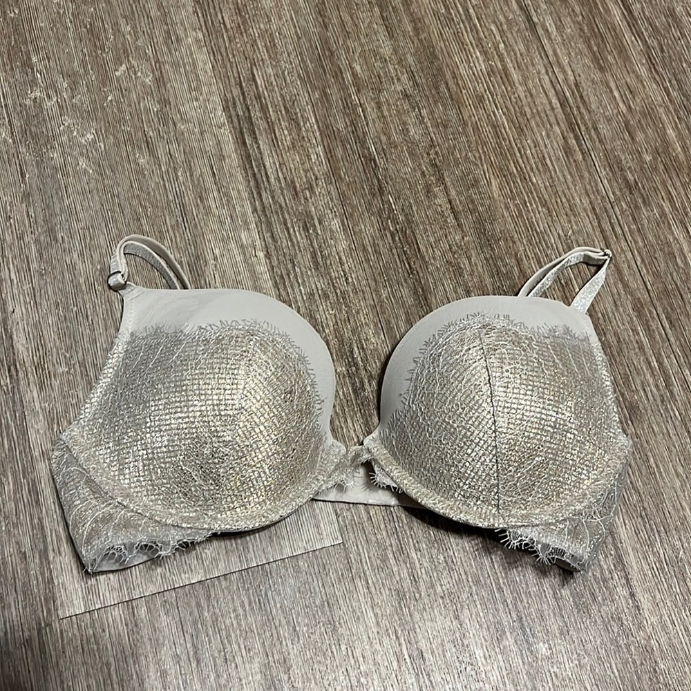 Victoria’s Secret Dream Angels Push-Up Bra